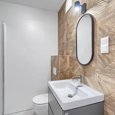 700 Bulwary Stare No 1 아파트 *