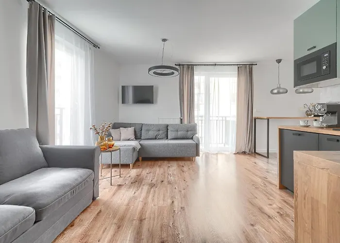 700 Bulwary Stare No 1 *